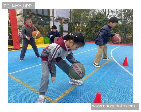 对话黄秀英:回顾她的篮球生涯与成长历程的精彩瞬间 对话黄秀英:回顾她的篮球生涯与成长历程的精彩瞬间