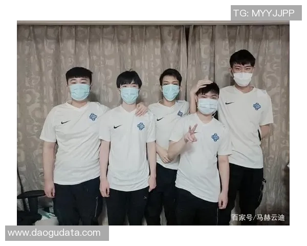 成都滑板队与武汉滑板队赛后战术分析与总结探讨