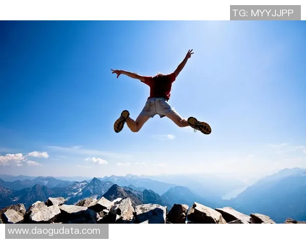 极限运动风潮来袭南京极限运动队的训练与挑战全景揭秘 极限运动风潮来袭南京极限运动队的训练与挑战全景揭秘